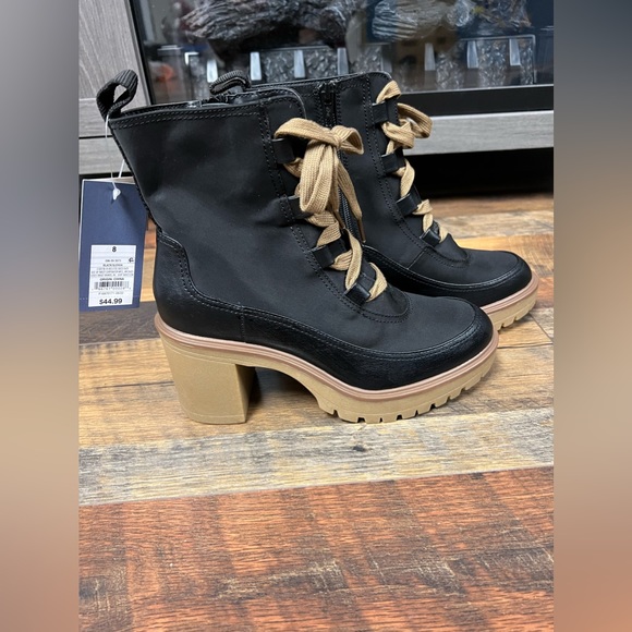 Universal Thread Shoes Womens Glenda Hiking Boots Universal Thread